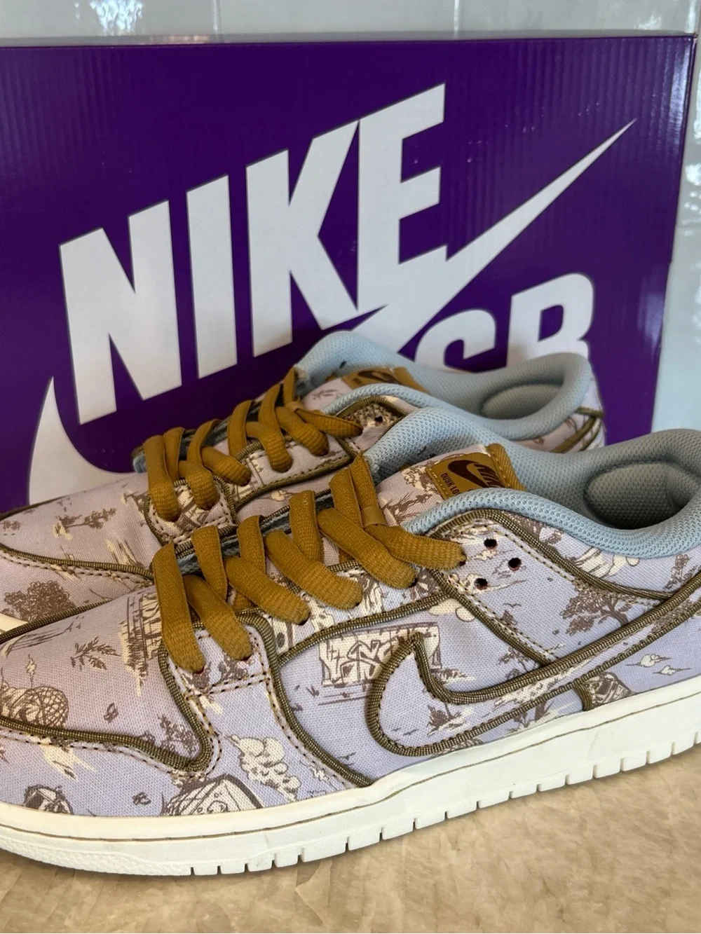 Nike SB Dunk Low (City of Style)